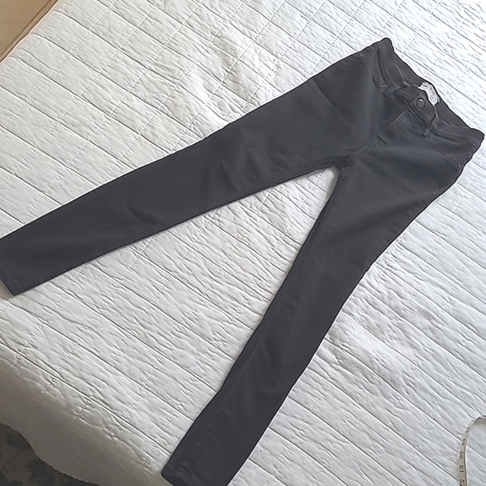 Free People high rise super skinny Plain black stretch jeans Size 27
